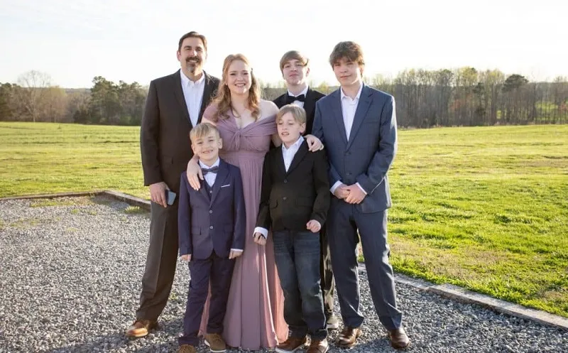 Dr. Chad Goodman family photoshoot